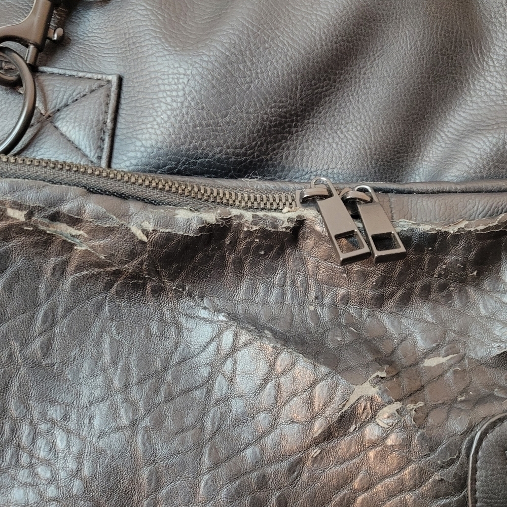 ASOS Large Cross Body Bag - Picture 8 of 9